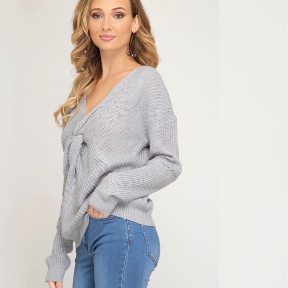 Front Twist Knit Sweater in Blue Gray - Picture 4 of 8